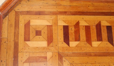 Click image for full-size image (2336 × 1752 pixels). Floor border: P007