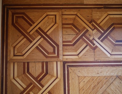Click image for full-size image (2256 × 1752 pixels). Floor border: P041