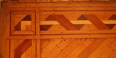 Click image for full-size image (2112 × 1432 pixels). Floor border: P064