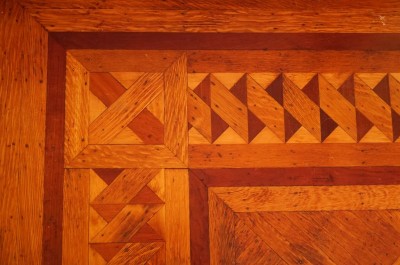 Click image for full-size image (2336 × 1752 pixels). Floor border: P073