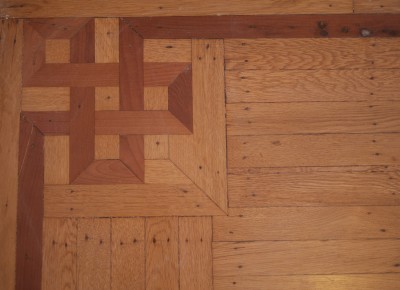 Click image for full-size image (2144 × 1640 pixels). Floor border: P090
