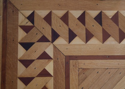 Click image for full-size image (2336 × 1688 pixels). Floor border: P116