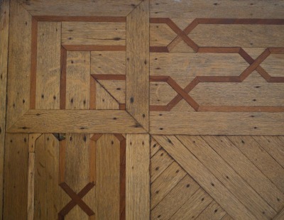 Click image for full-size image (2240 × 1624 pixels). Floor border: P118