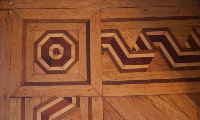 Click image for full-size image (2240 × 1608 pixels). Floor border: P123