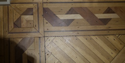 Click image for full-size image (2336 × 1600 pixels). Floor border: P140