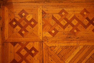 Click image for full-size image (2288 × 1720 pixels). Floor border: P141