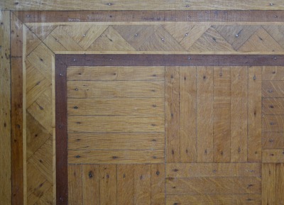 Click image for full-size image (2336 × 1752 pixels). Floor border: P181