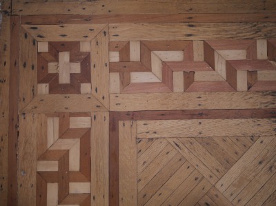 Click image for full-size image (2304 × 1720 pixels). Floor border: P188