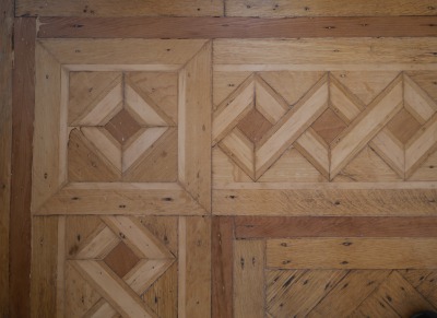 Click image for full-size image (2272 × 1664 pixels). Floor border: P190
