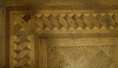 Click image for full-size image (2272 × 1624 pixels). Floor border: P196