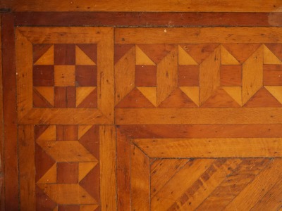 Click image for full-size image (2336 × 1752 pixels). Floor border: P207