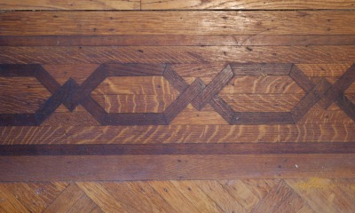 Click image for full-size image (2336 × 1752 pixels). Floor border: P210