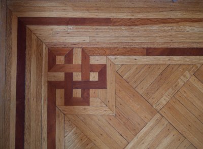 Click image for full-size image (2272 × 1712 pixels). Floor border: P250
