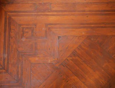 Click image for full-size image (2336 × 1752 pixels). Floor border: P256