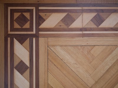 Click image for full-size image (2336 × 1752 pixels). Floor border: P283