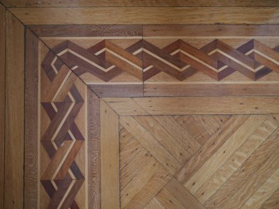 Click image for full-size image (2336 × 1752 pixels). Floor border: P288