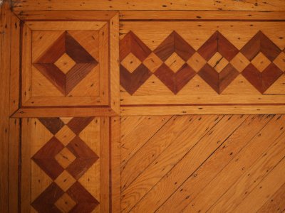 Click image for full-size image (2336 × 1752 pixels). Floor border: P293