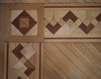 Click image for full-size image (2224 × 1752 pixels). Floor border: P307