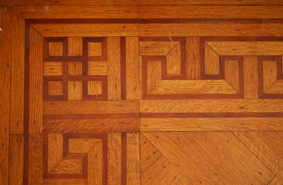 Floor border: P112