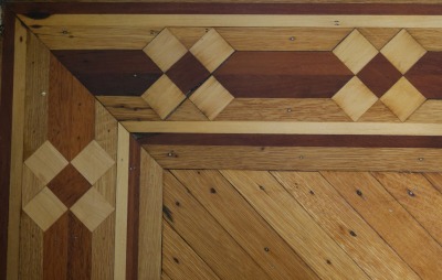Click image for full-size image (2160 × 1544 pixels). Floor border: P117