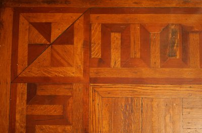 Floor border: P252