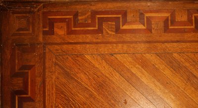 Floor border: P255